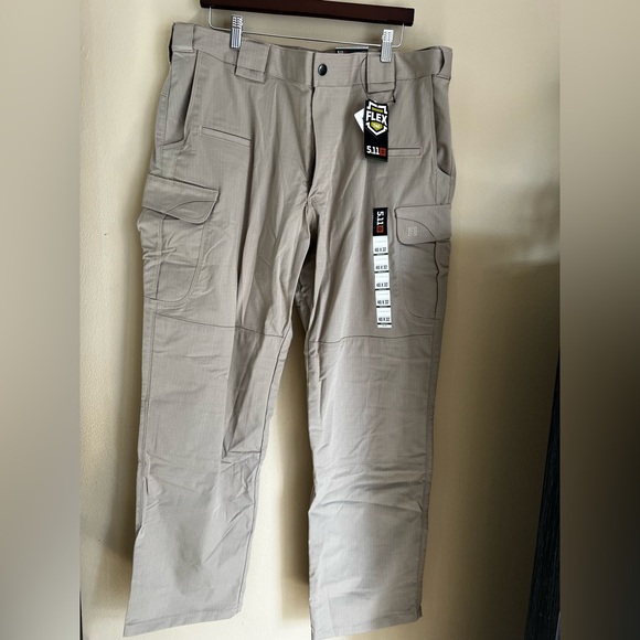 5.11 Tactical Flex Men's Light Tan Khacki Cargo PantsNew with tags Size 40x32
